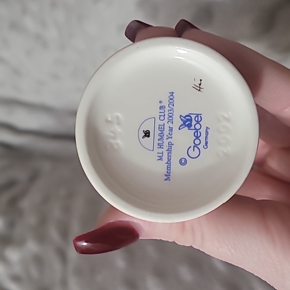 Erster bass too shy to sing Goebel Hummel 845 2002 vintage - Picture 8 of 14